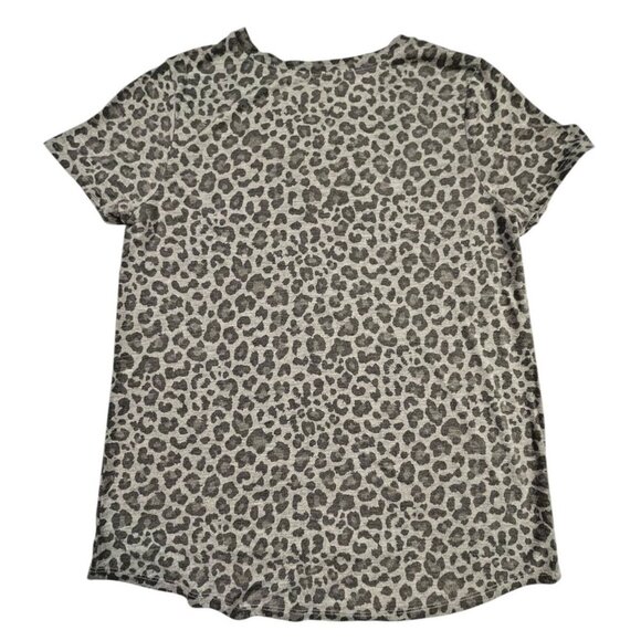 Zoe + Liv Gray Leopard Print T-Shirt SIZE-XXL - Picture 4 of 6